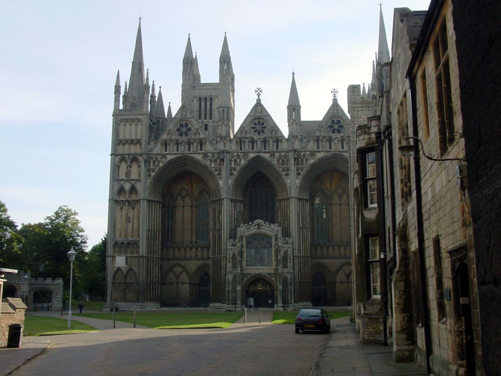 gal/holiday/Peterborough 2003/A03_Cathedral Facade_DSC01751.jpg